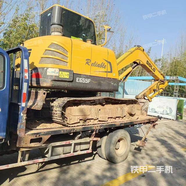 整机右后45°(整机外观) 整机右后45°(整机外观)