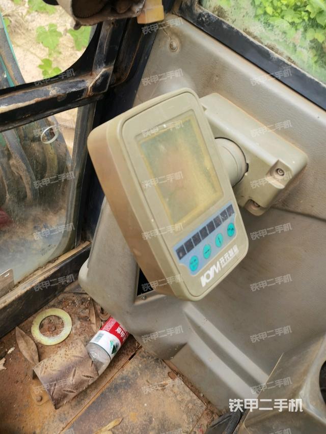 左后方玻璃角标（驾驶室部分）