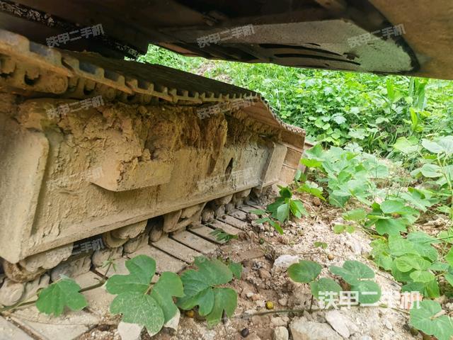 左侧履带整体 （行走机构）