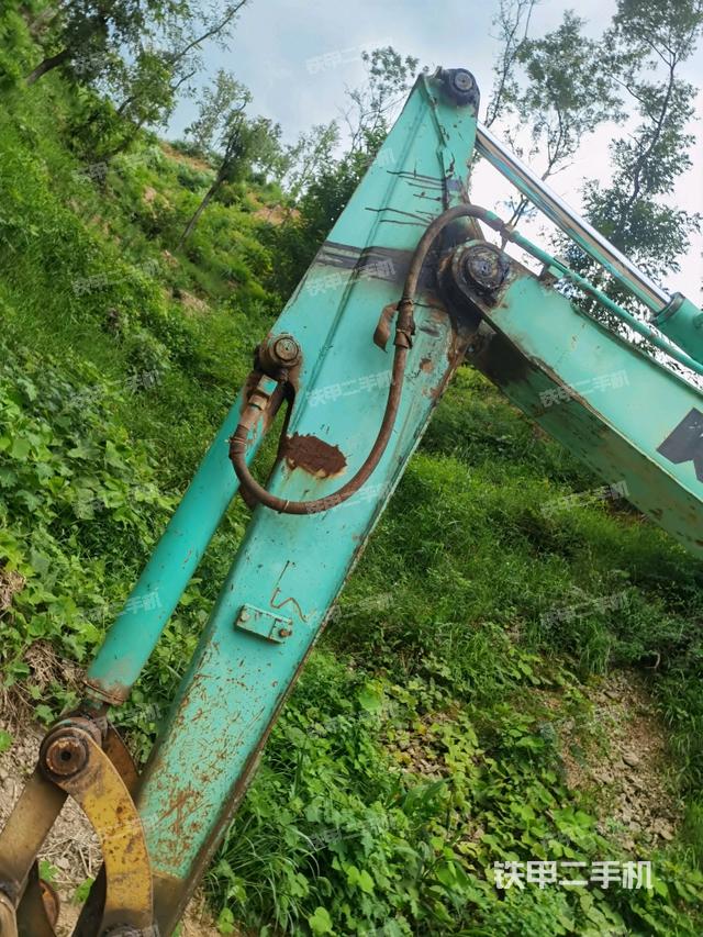 小臂整体左后（工作和回转装置）