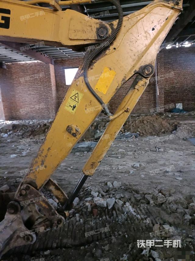 大臂根部 斜（工作和回转装置）