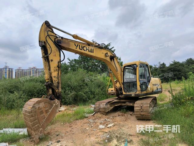 玉柴YC135-8挖掘機(jī)