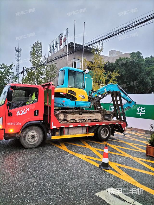 整機(jī)右側(cè)（設(shè)備外觀及核心部件）