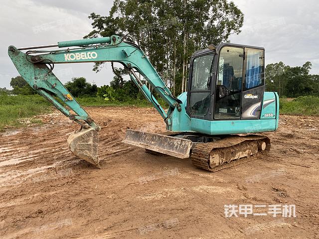 神鋼SK60-8挖掘機(jī)