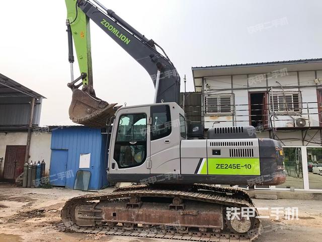中联重科ZE245E-10挖掘机