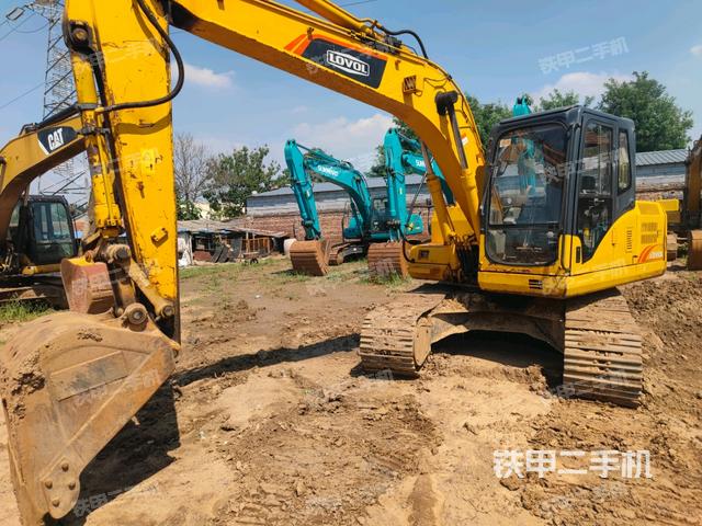 右前45(整機(jī)外觀) 右前45(整機(jī)外觀)