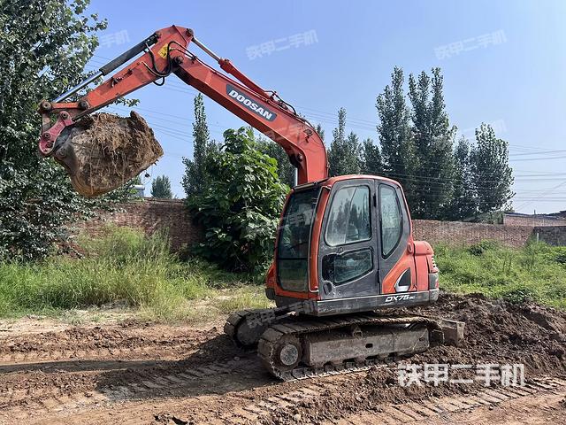 斗山DX75挖掘機(jī)