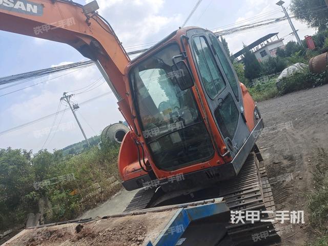 斗山DX75挖掘機(jī)