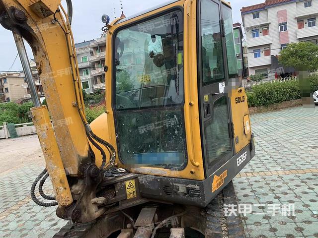 山东临工E635F挖掘机