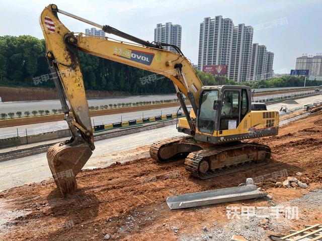 雷沃重工FR200E挖掘机