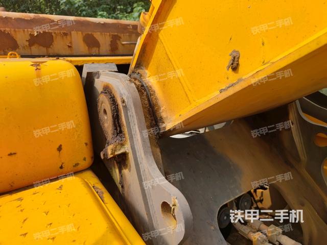 大臂根部?斜視(工作和回轉(zhuǎn)裝置) 大臂根部?斜視(工作和回轉(zhuǎn)裝置)