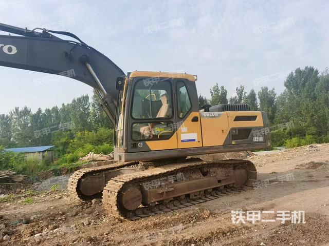 沃爾沃EC200 D挖掘機(jī)