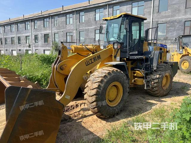 山工SEM660D装载机
