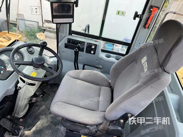 驾驶室工作台（整机外观及大件）