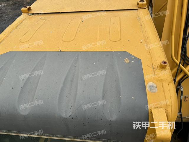 发动机室(上车部件) 发动机室(上车部件)