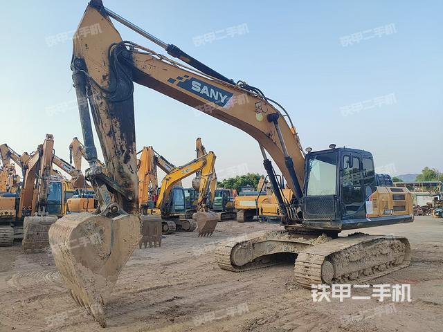 三一重工SY245H挖掘機(jī)