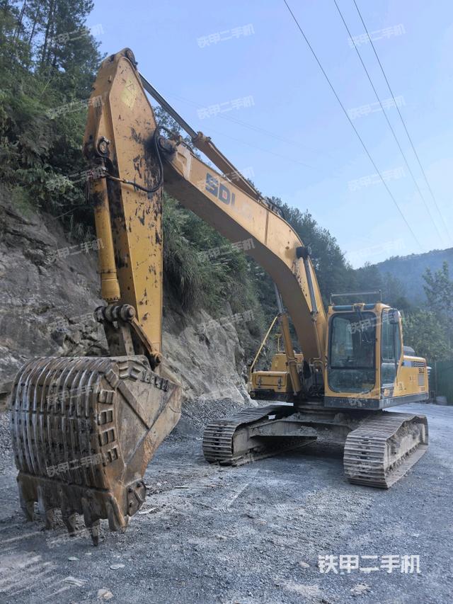 山東臨工E6250F挖掘機