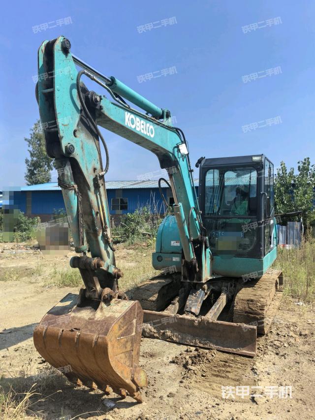 神鋼SK60-8挖掘機