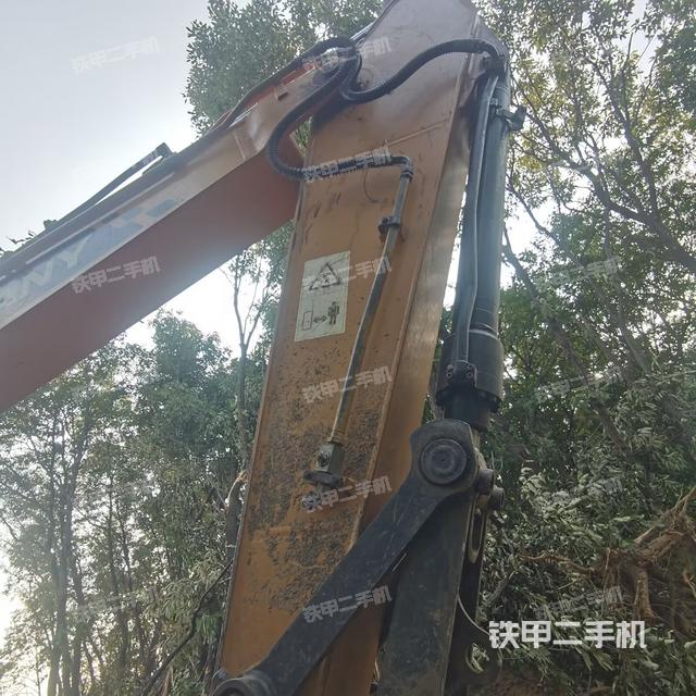 小臂整體右前(工作和回轉(zhuǎn)裝置) 小臂整體右前(工作和回轉(zhuǎn)裝置)