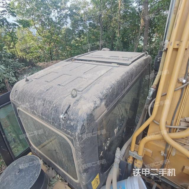 駕駛室頂部俯視(上車部件) 駕駛室頂部俯視(上車部件)
