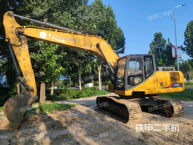 柳工CLG920E挖掘机