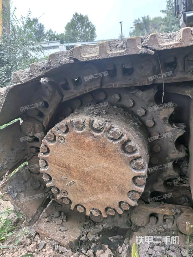 左侧行走马达盖板(行走机构) 左侧行走马达盖板(行走机构)