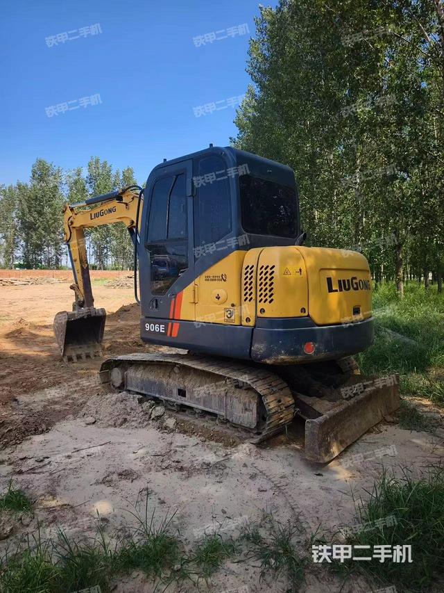 柳工CLG906D挖掘機