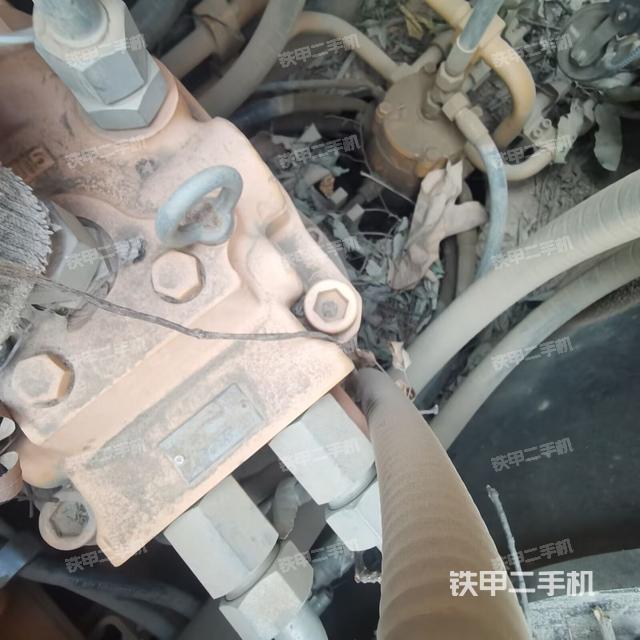 中央回轉(zhuǎn)接頭特寫(上車部件) 中央回轉(zhuǎn)接頭特寫(上車部件)
