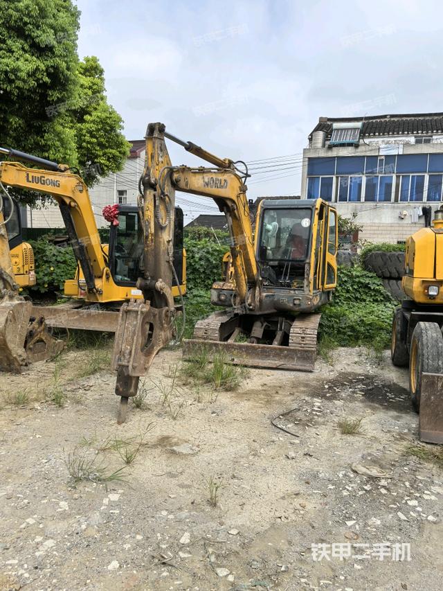 沃得重工W260-7挖掘機(jī)