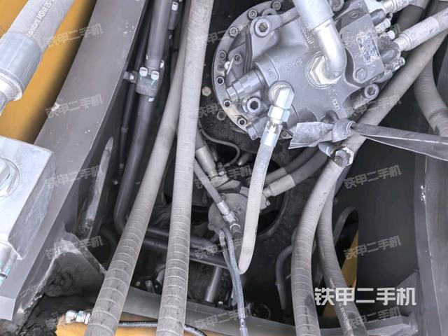 驾驶室顶部俯视(上车部件) 驾驶室顶部俯视(上车部件)