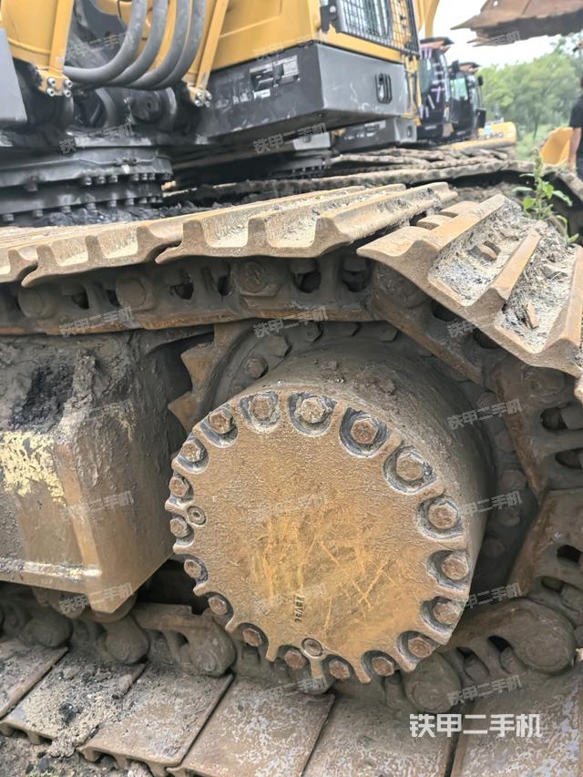 右驱动轮(行走机构) 右驱动轮(行走机构)