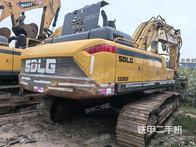 右后45(整机外观) 右后45(整机外观)