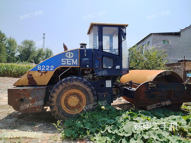 整机右侧（设备外观及核心部件）