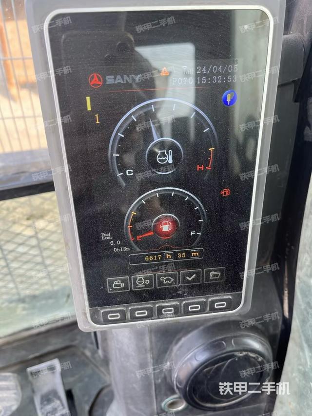 顯示屏?(駕駛室部分) 顯示屏?(駕駛室部分)