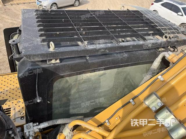 駕駛室頂部俯視(上車部件) 駕駛室頂部俯視(上車部件)