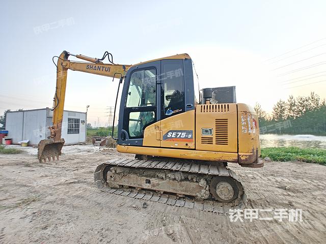 山推挖掘机SE75-9挖掘机
