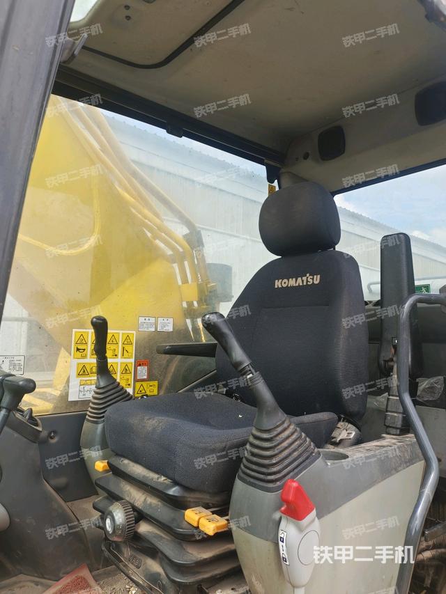 驾驶室正侧（驾驶室部分）