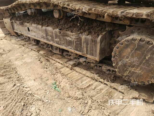 左侧履带整体 （行走机构）