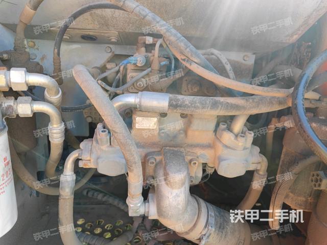 液壓泵斜45?左（大件艙室）