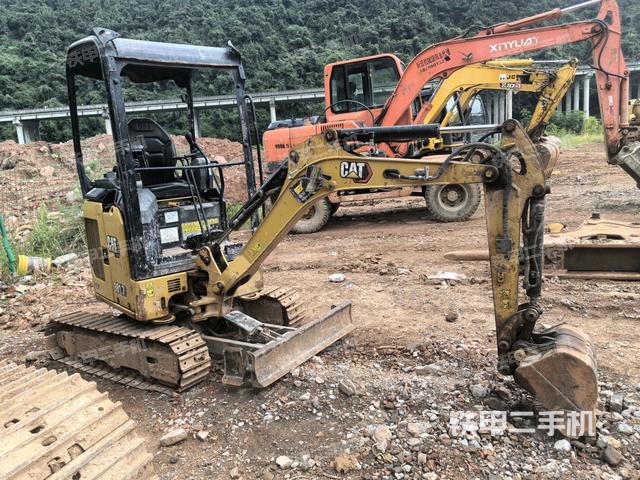 卡特彼勒CAT®301.7 CR 微型液压挖掘机