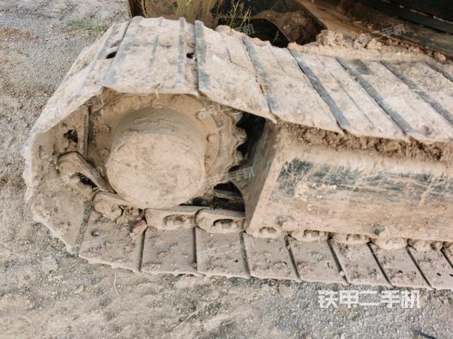 小臂整體左后(工作和回轉(zhuǎn)裝置) 小臂整體左后(工作和回轉(zhuǎn)裝置)