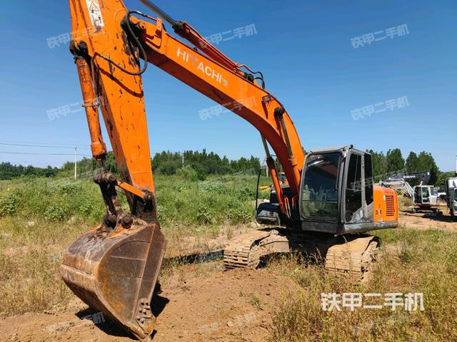 日立ZX200-3挖掘機