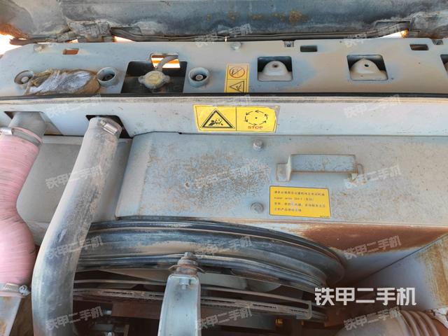 氣門室蓋螺絲特寫（上車部件）