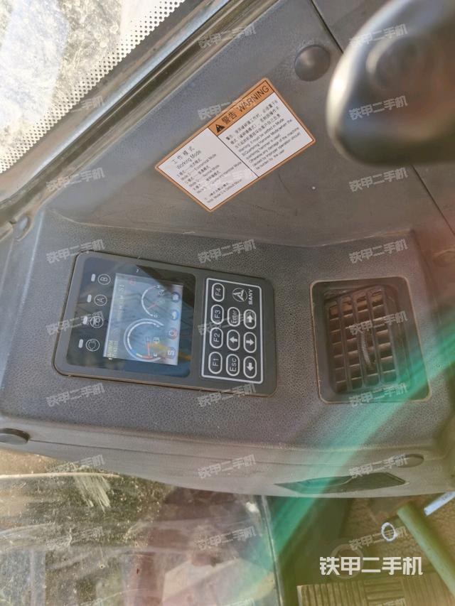 右導向輪(行走機構(gòu)) 右導向輪(行走機構(gòu))