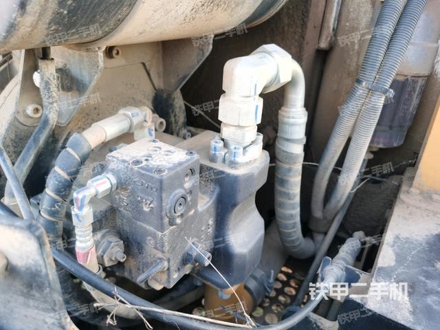 液壓泵室(大件艙室) 液壓泵室(大件艙室)