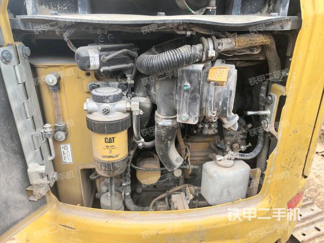 发动机室（上车部件）