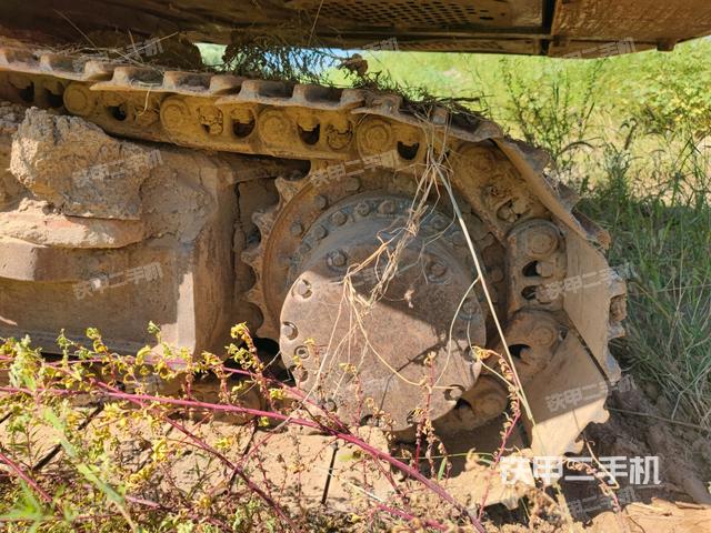 右驅動輪（行走機構）