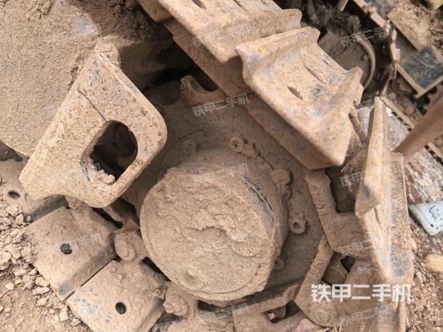 右驱动轮（行走机构）