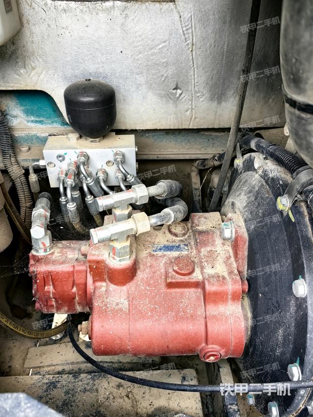 液壓泵室(大件艙室) 液壓泵室(大件艙室)