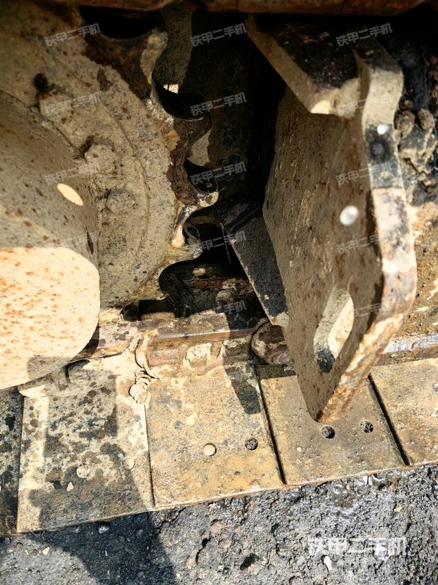 左驅(qū)動(dòng)輪(行走機(jī)構(gòu)) 左驅(qū)動(dòng)輪(行走機(jī)構(gòu))